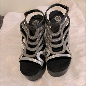 Sunflower 5” heels 8m